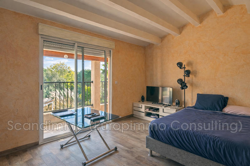 Maison - 185 m² - 6 pièces