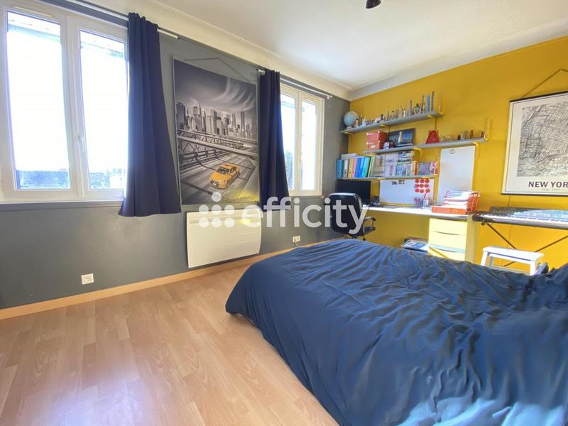 Maison - 184 m² - 8 pièces