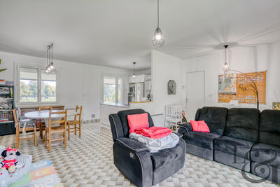 Maison - 91 m² - 4 pièces