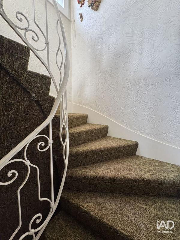 Maison - 174 m² - 5 pièces