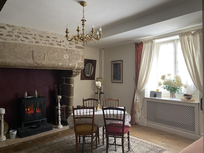 Maison ancienne - 190 m² - 6 pièces