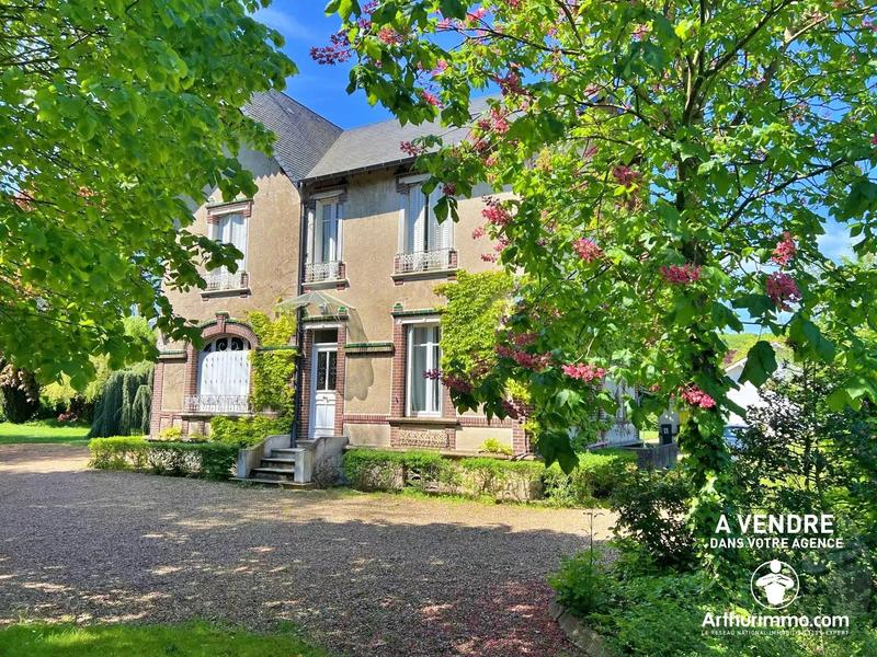 Maison - 180 m² - 7 pièces