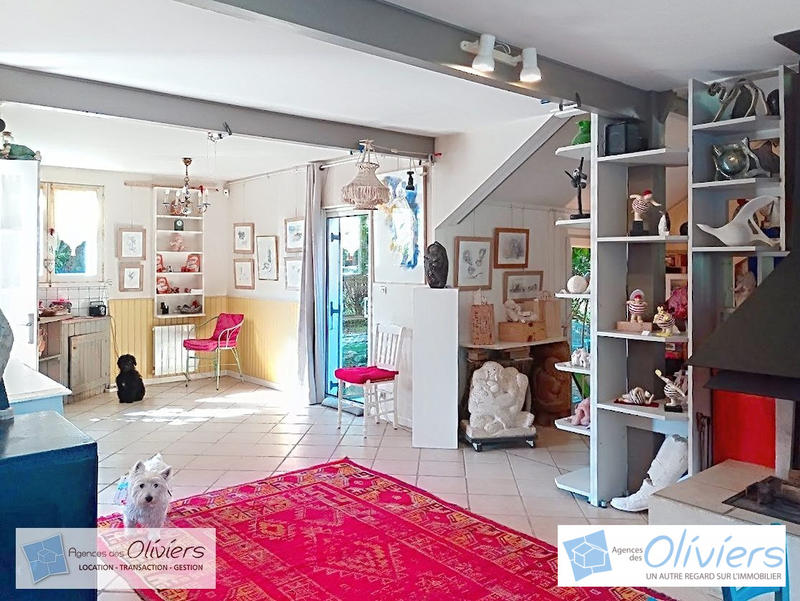 Maison - 185 m² - 8 pièces