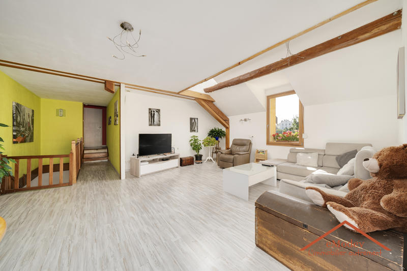 Maison - 200 m² - 5 pièces