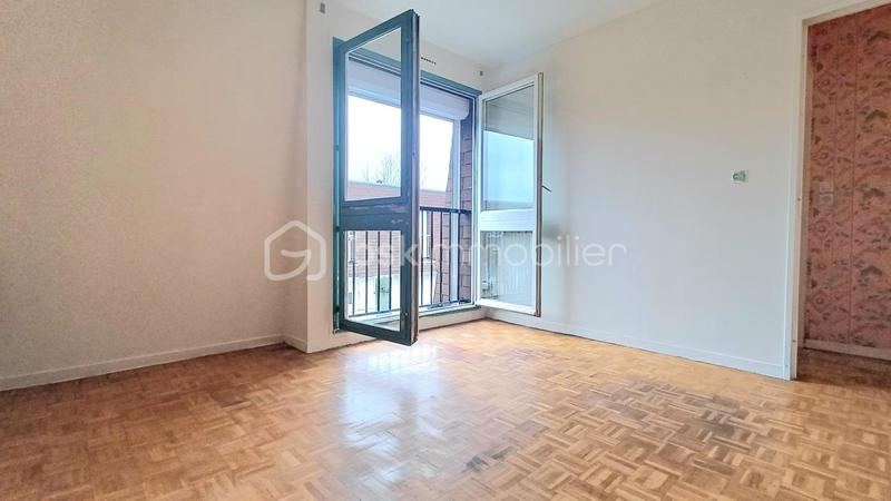 Maison - 94 m² - 5 pièces