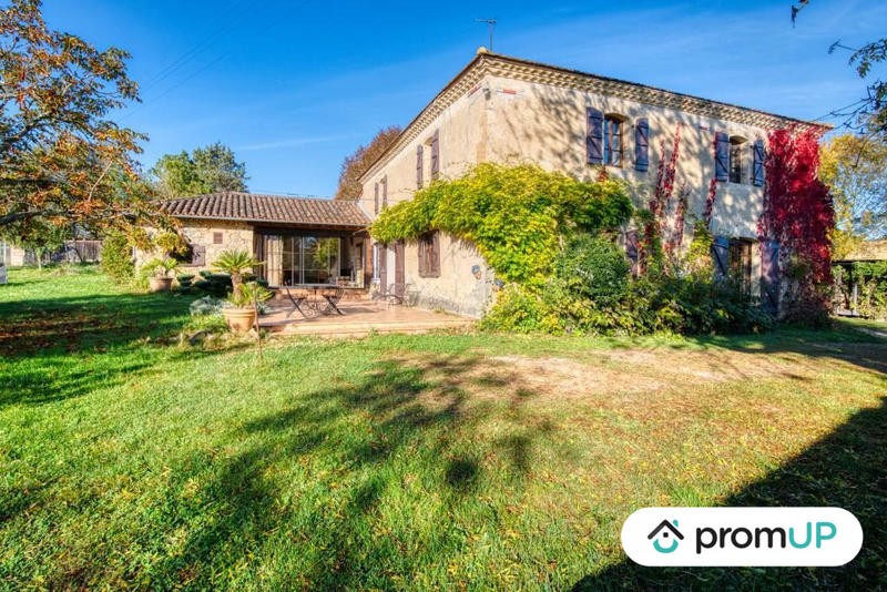 Maison - 200 m² - 6 pièces