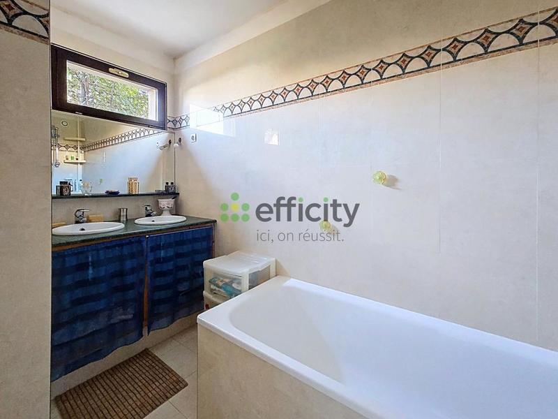 Pavillon - 70 m² - 4 pièces