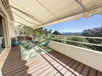 Appartement - 86 m² - 4 pièces