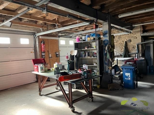 Maison de bourg - 200 m² - 9 pièces