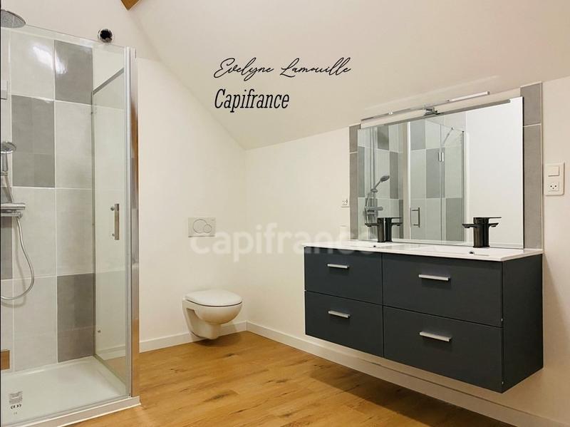 Maison - 181 m² - 6 pièces