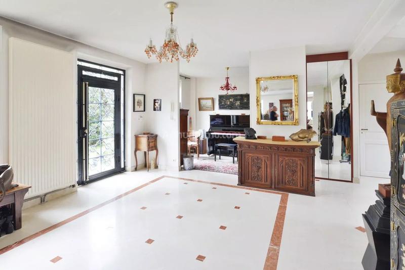 Maison - 207 m² - 8 pièces