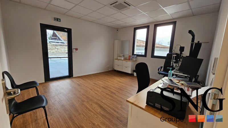 Local d'activités - 148 m²