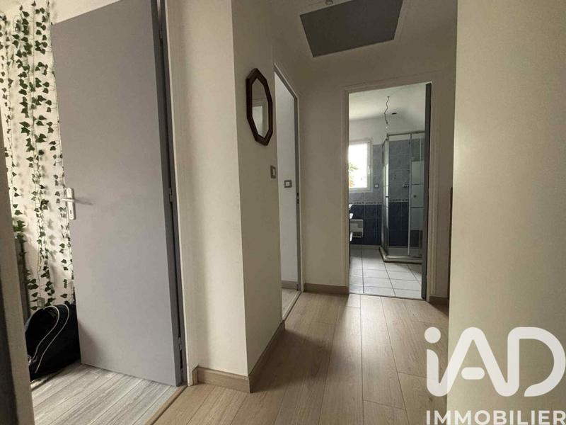 Maison - 99 m² - 5 pièces