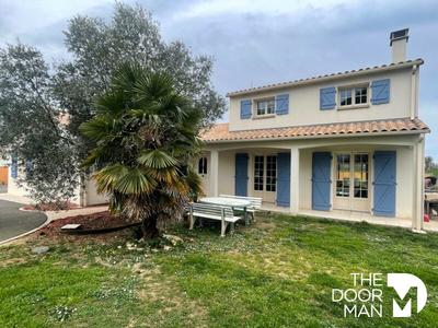 Maison - 180 m² - 6 pièces