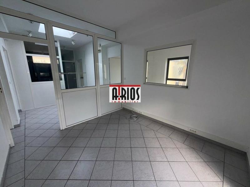 Bureau - 96 m²