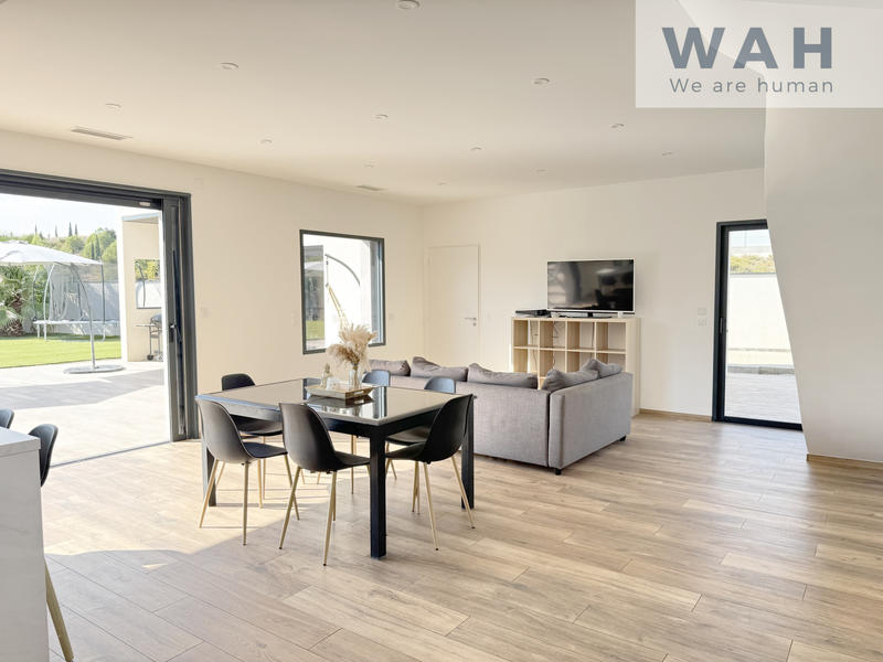 Villa - 155 m² - 6 pièces