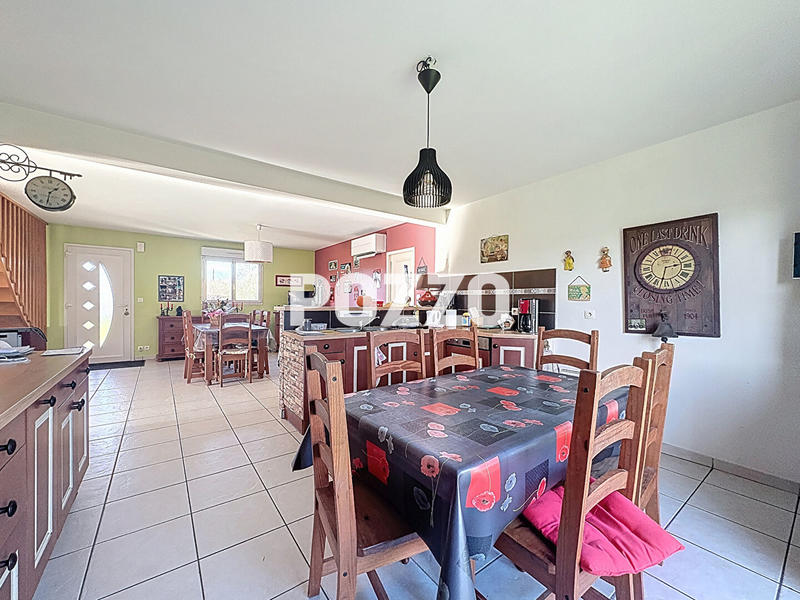 Maison - 160 m² - 8 pièces