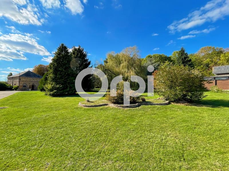 Maison - 230 m² - 7 pièces