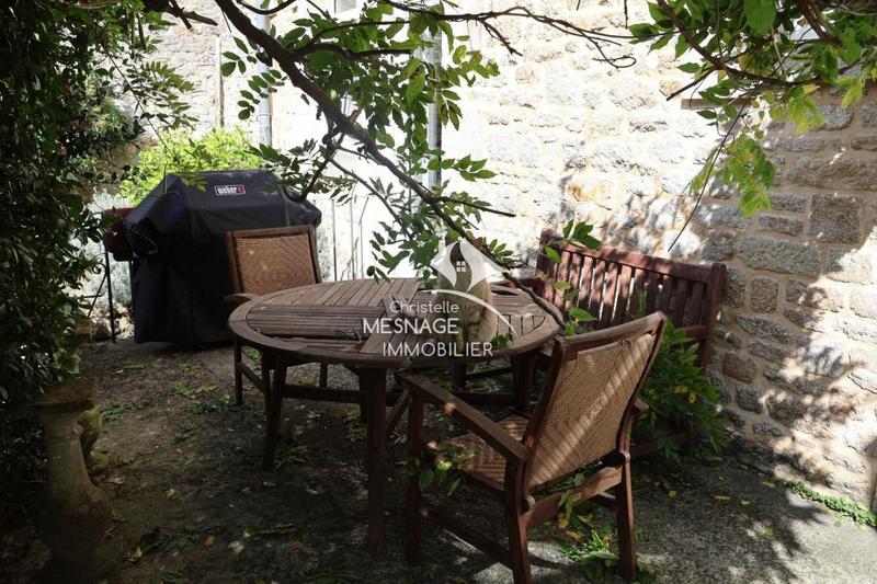 Maison bourgeoise - 483 m² - 14 pièces