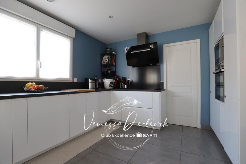 Maison - 137 m² - 6 pièces