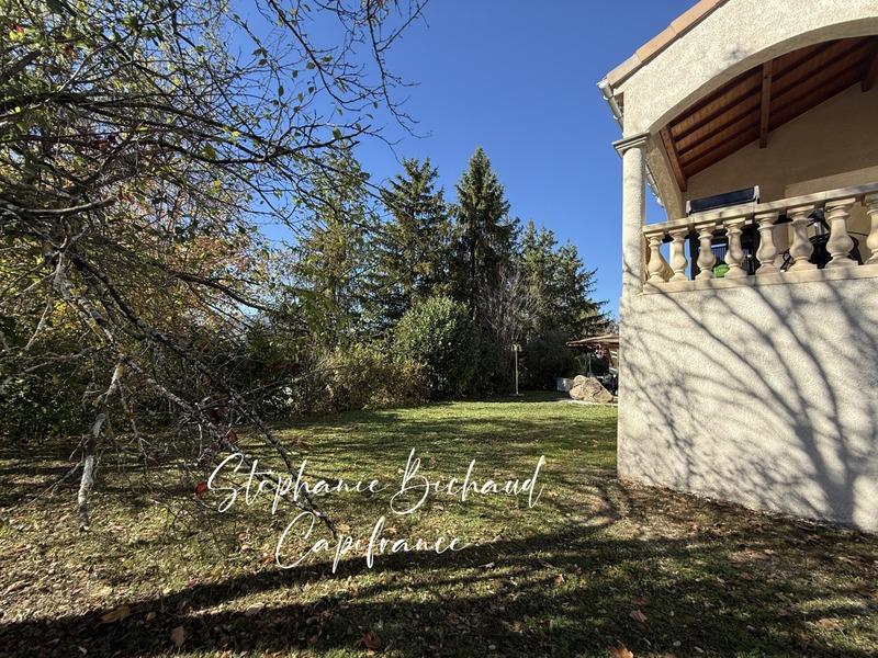 Villa - 205 m² - 6 pièces