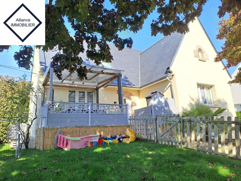 Maison - 137 m² - 9 pièces