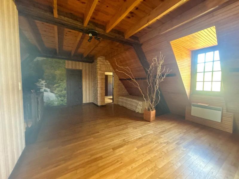 Maison - 175 m² - 6 pièces