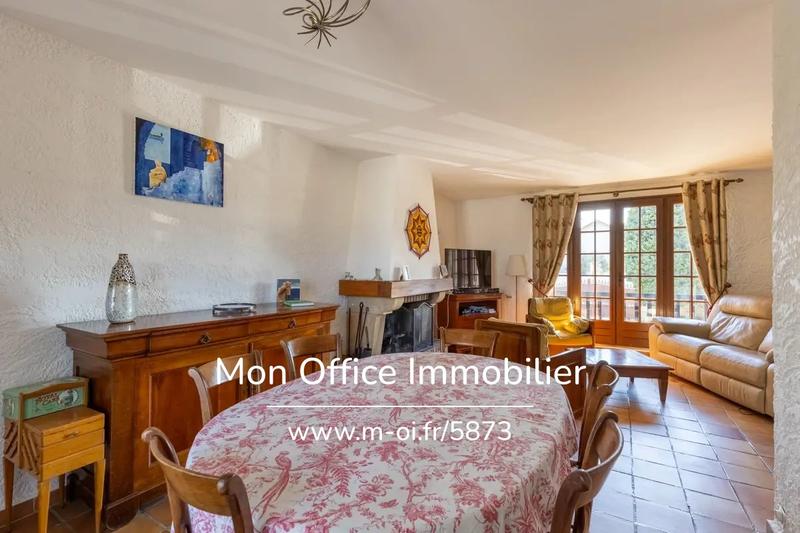 Maison - 140 m² - 6 pièces