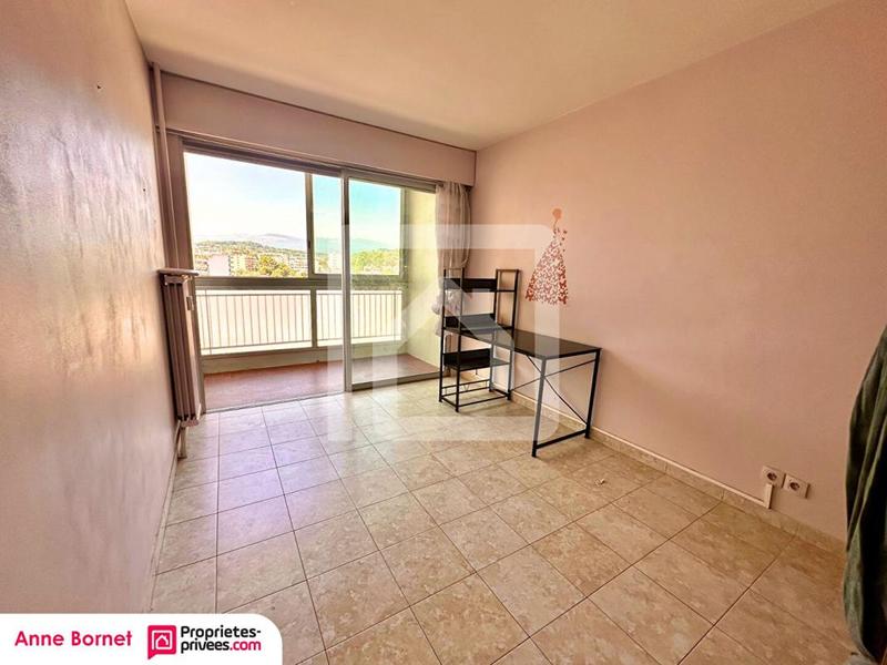 Appartement - 89 m² - 4 pièces