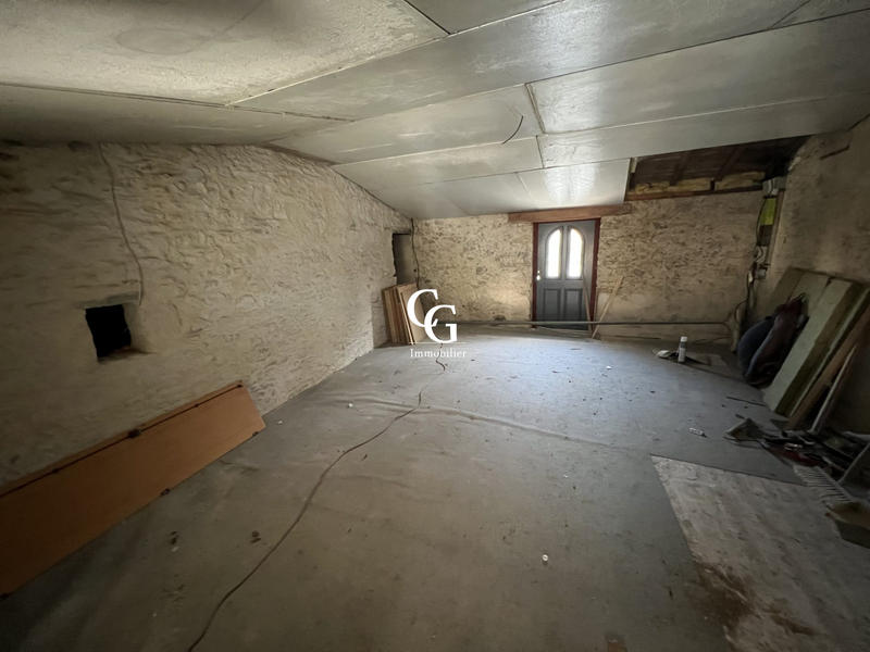 Maison - 140 m² - 3 pièces