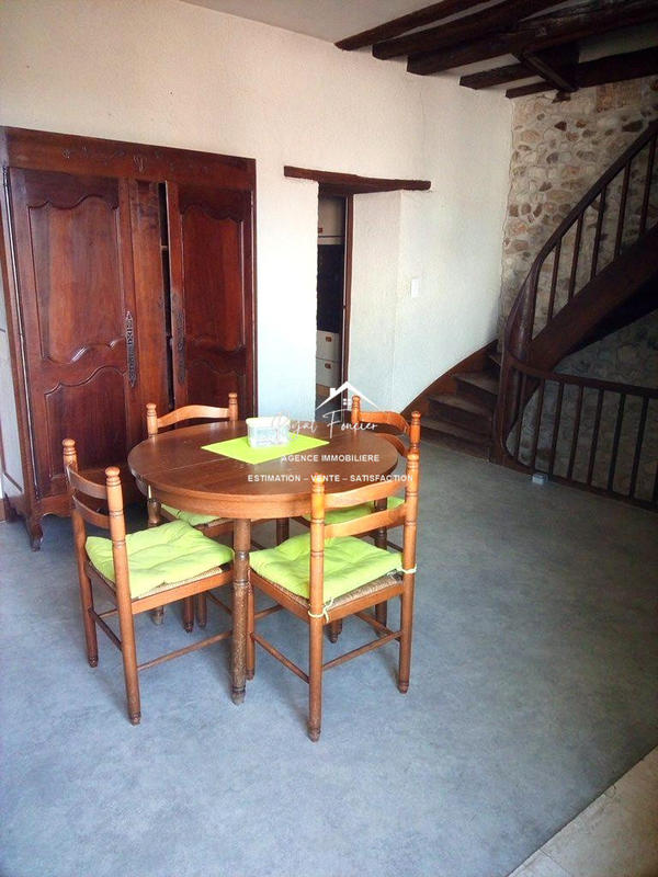 Maison - 260 m² - 6 pièces