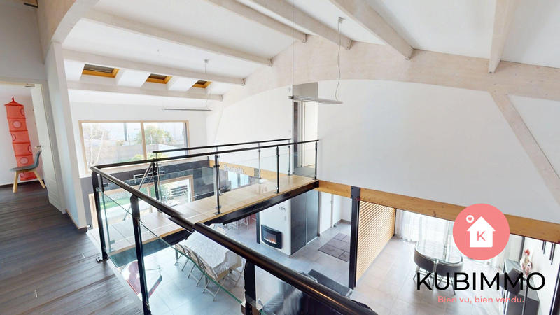 Maison - 177 m² - 7 pièces