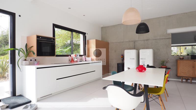 Maison - 166 m² - 6 pièces