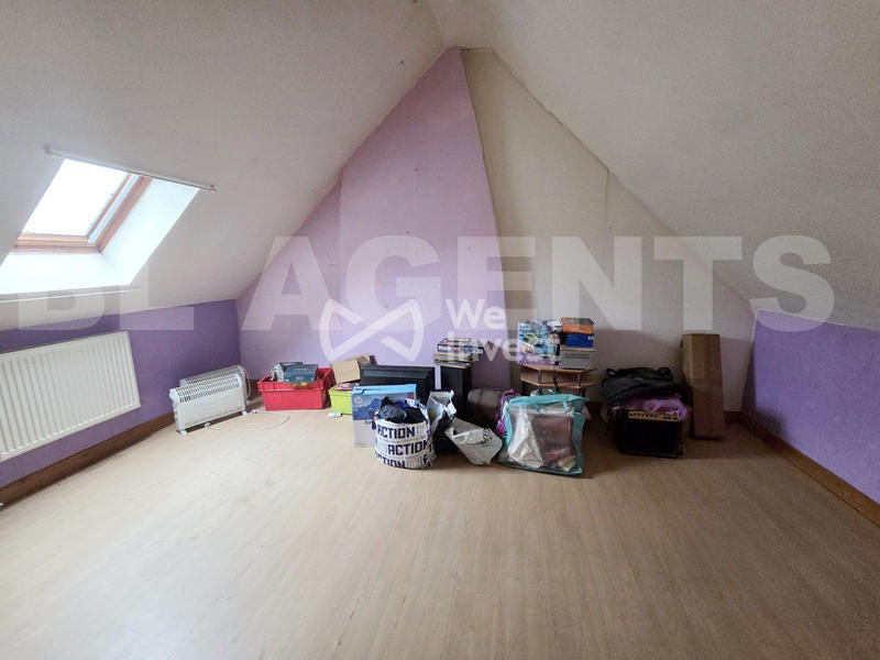 Maison - 91 m² - 5 pièces