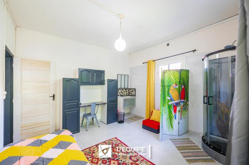 Maison - 185 m² - 7 pièces