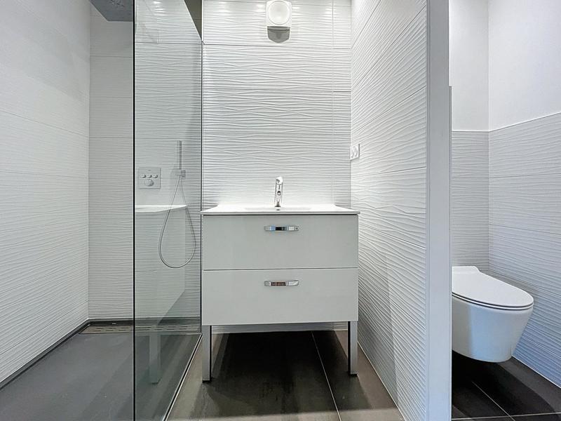 Appartement - 85 m² - 5 pièces