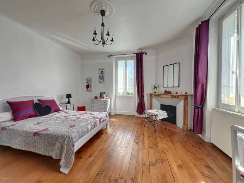 Maison - 390 m² - 10 pièces