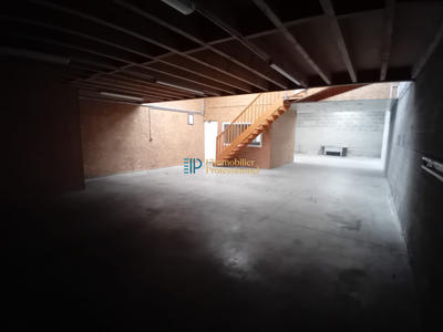 Local d'activités - 188 m²