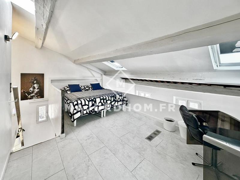 Loft - 72 m² - 2 pièces