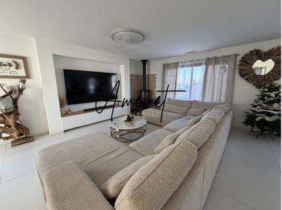 Maison - 150 m² - 6 pièces