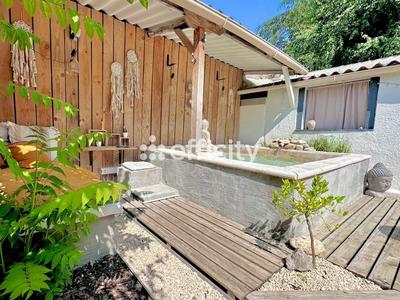 Maison - 61 m² - 3 pièces