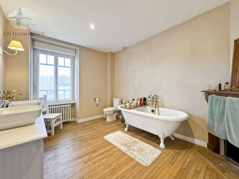 Maison - 142 m² - 5 pièces