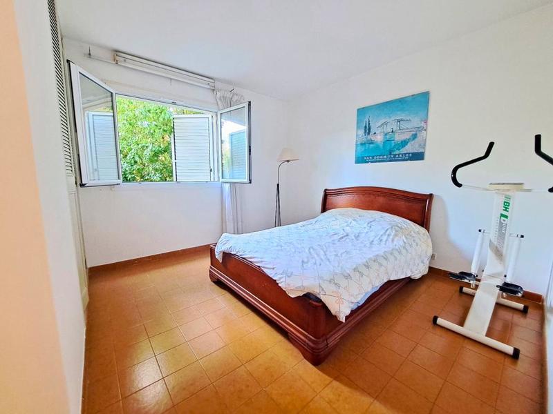 Maison - 180 m² - 9 pièces