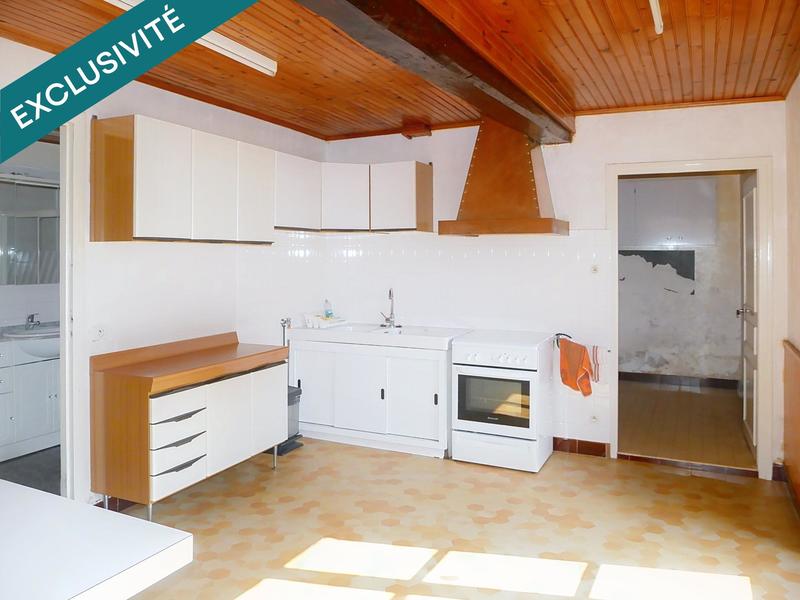 Maison - 240 m² - 10 pièces