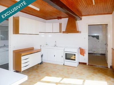 Maison - 240 m² - 10 pièces