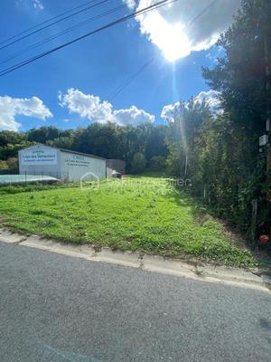 Terrain constructible - 1 007 m²