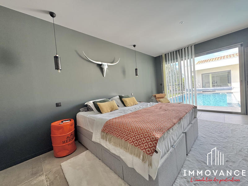 Villa - 215 m² - 5 pièces