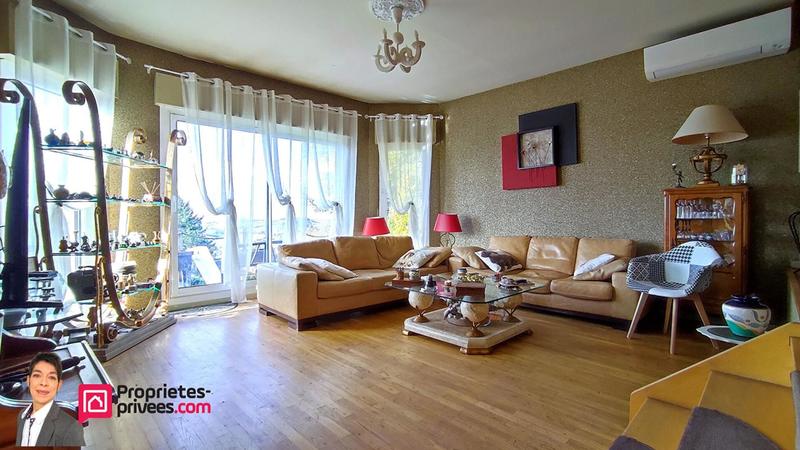 Maison - 185 m² - 7 pièces