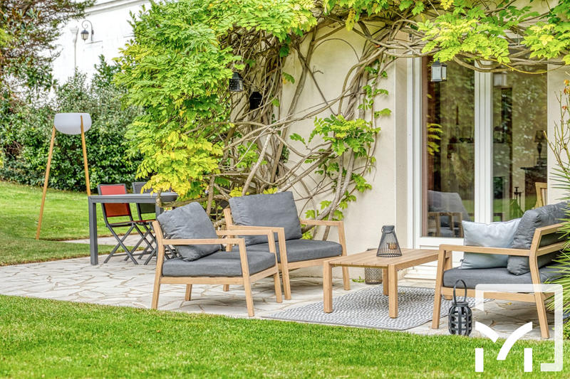 Maison - 170 m² - 8 pièces