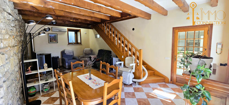 Maison de village - 100 m² - 4 pièces